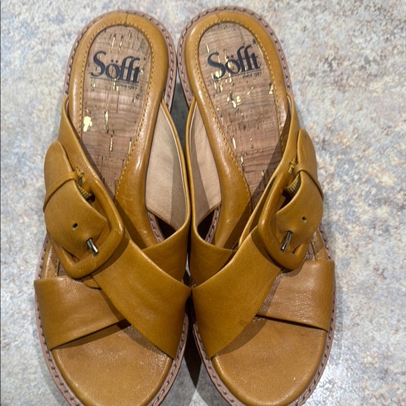 Sofft Mustard Yellow Gold Wedge Sandals  Adjustable Crisscross Straps 8M - Picture 6 of 7